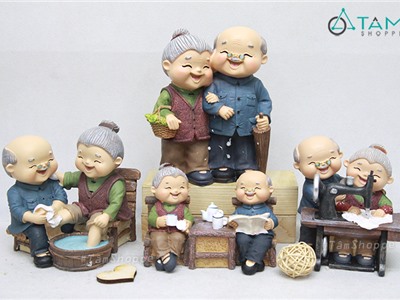 Tượng ông bà anh hạnh phúc nhiều kiểu áo xanh CO-TOBHP-02